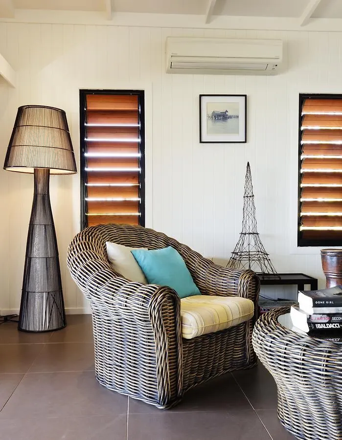 ****  Palm Bay Resort Long Island Australia