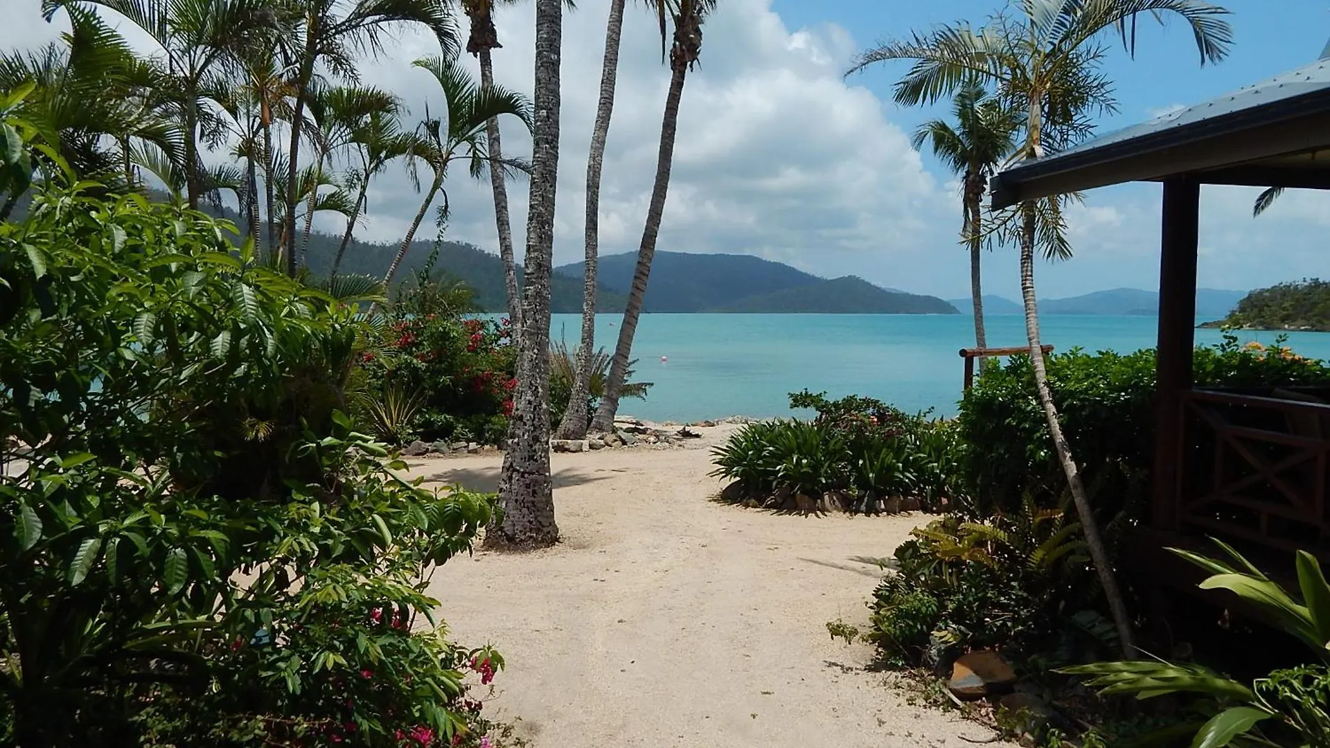 ****  Palm Bay Resort Long Island Australia